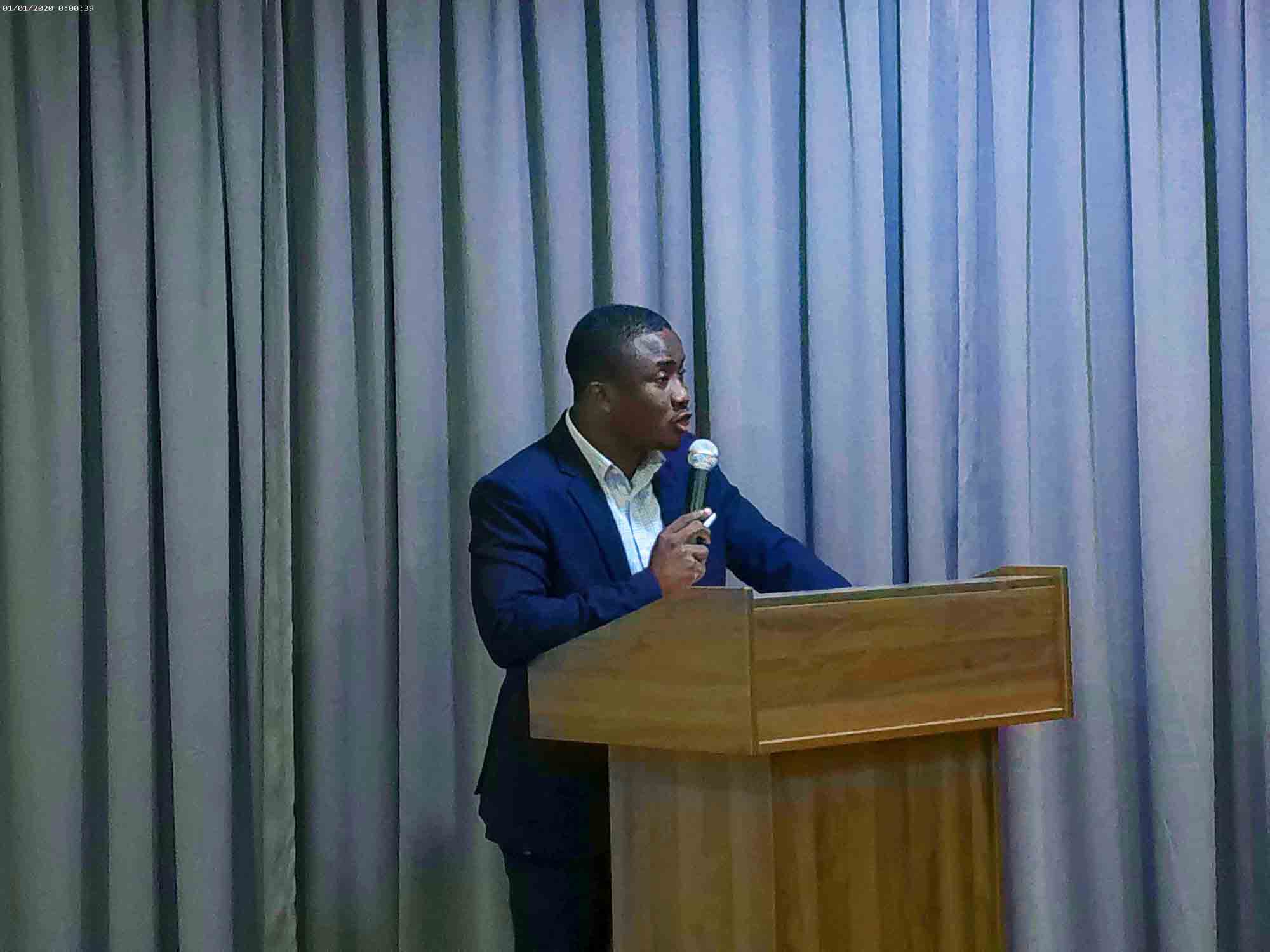 Raisonnement scientifique en géologie : techniques d’identification des roches et de déformations tectoniques