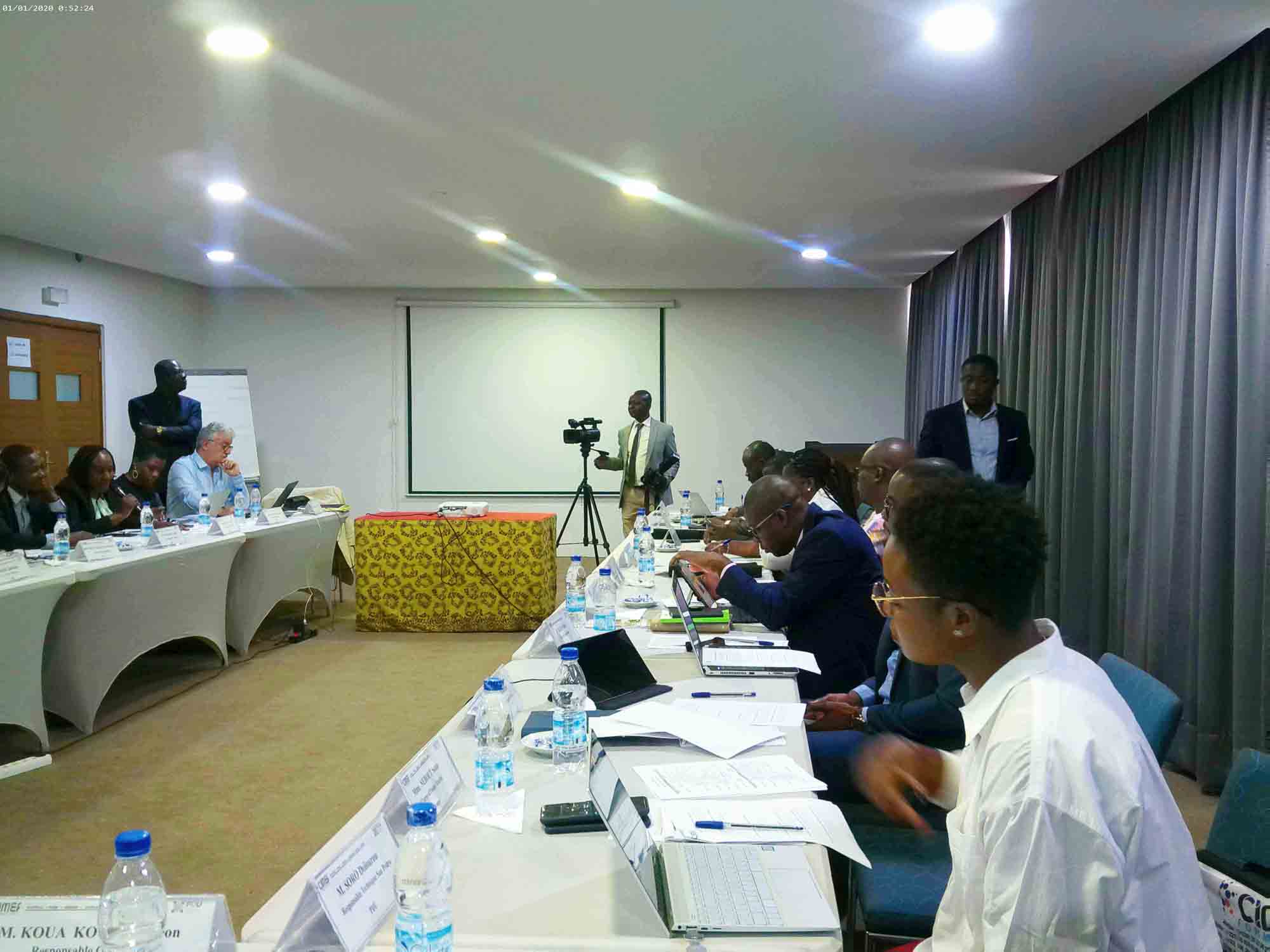 Stratégie, performance & gestion du risque en microfinance