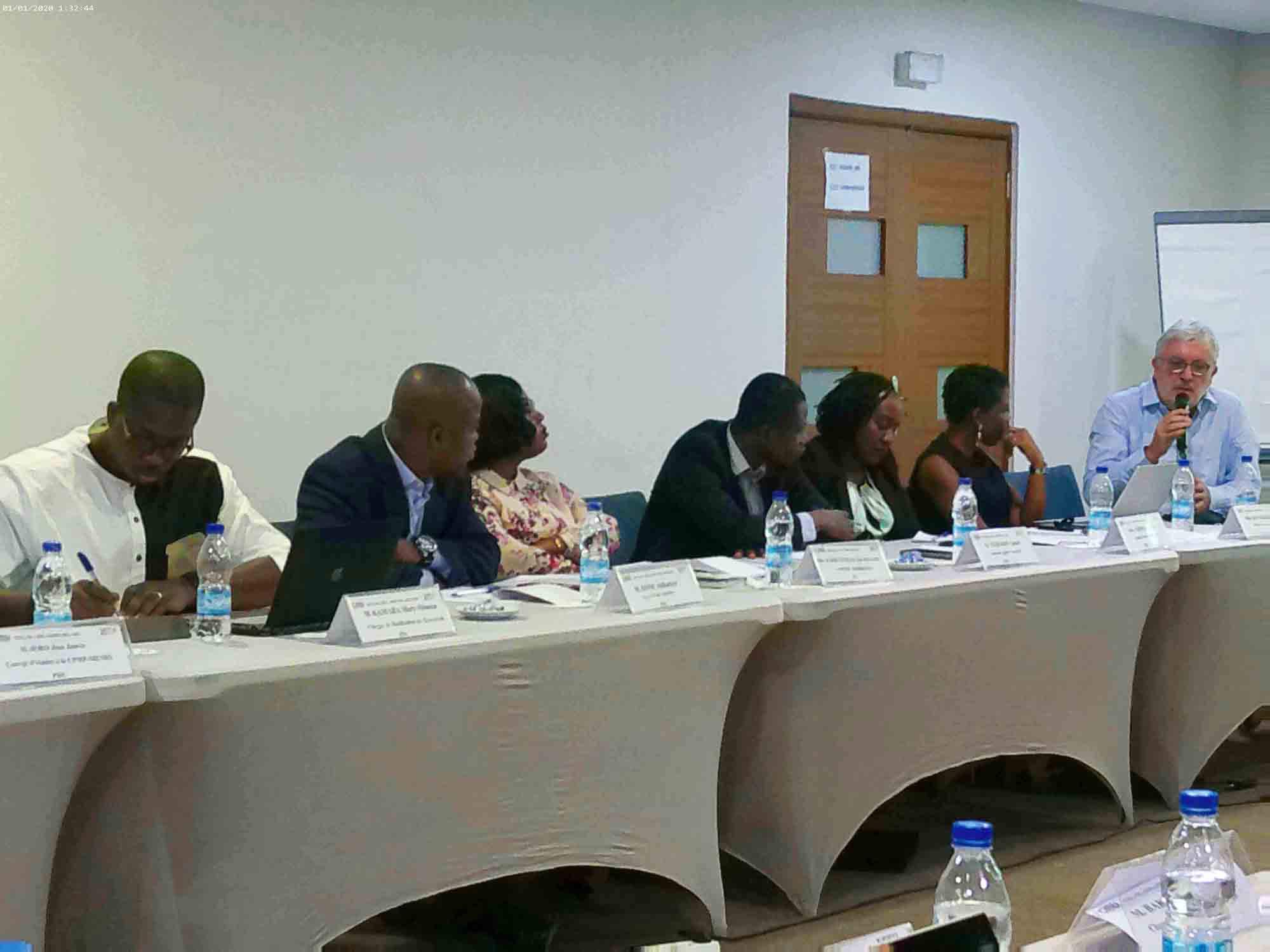 Le crédit documentaire et les autres instruments de financement bancaire du commerce extérieur : principes et techniques