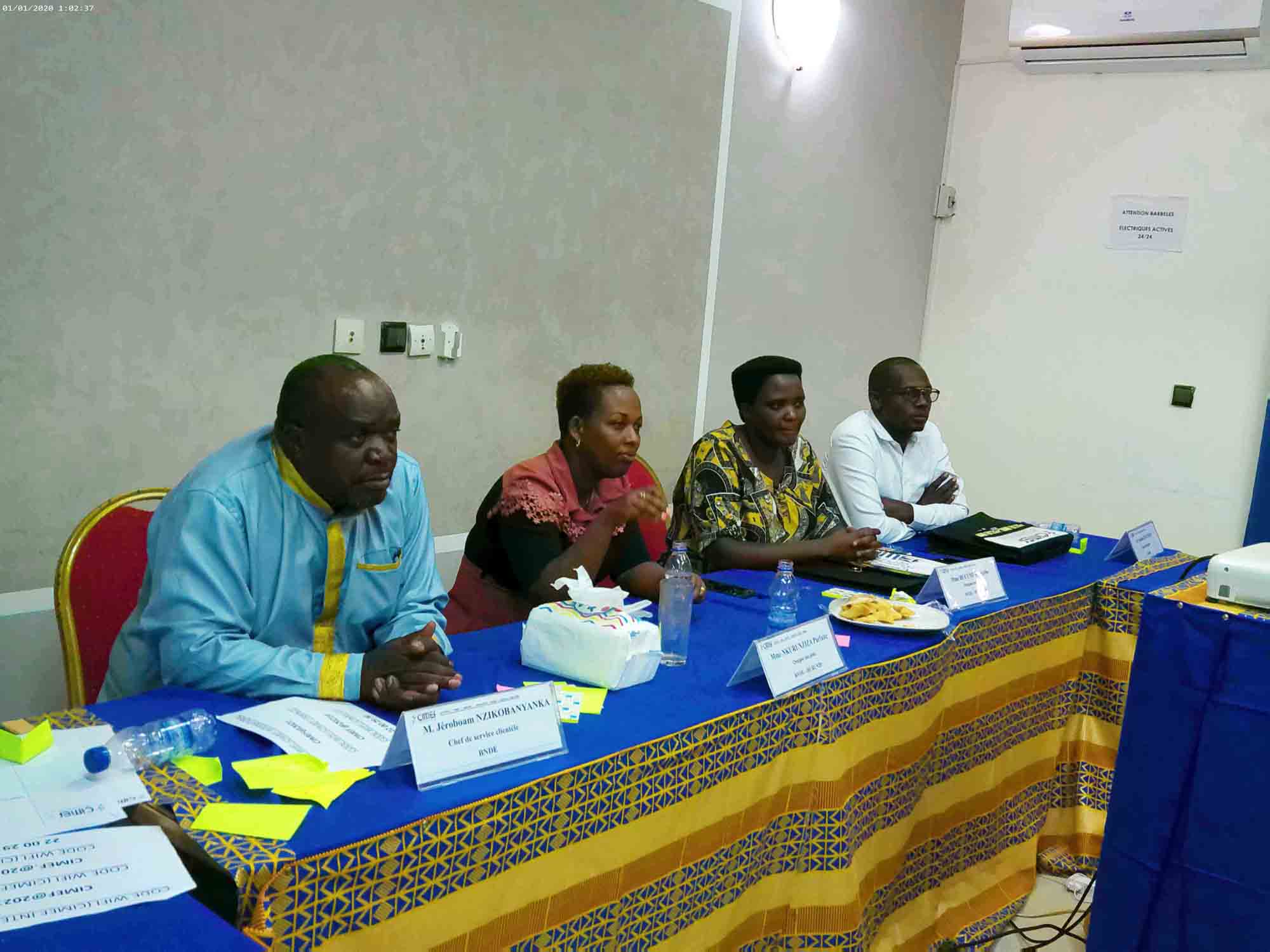 Maintenance des infrastructures portuaires (quais, digue, terre-pleins, route et réseaux d'assainissement) et gestion portuaire.